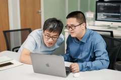 戏是精美画面、逼实音效、立即互动交错的虚拟 